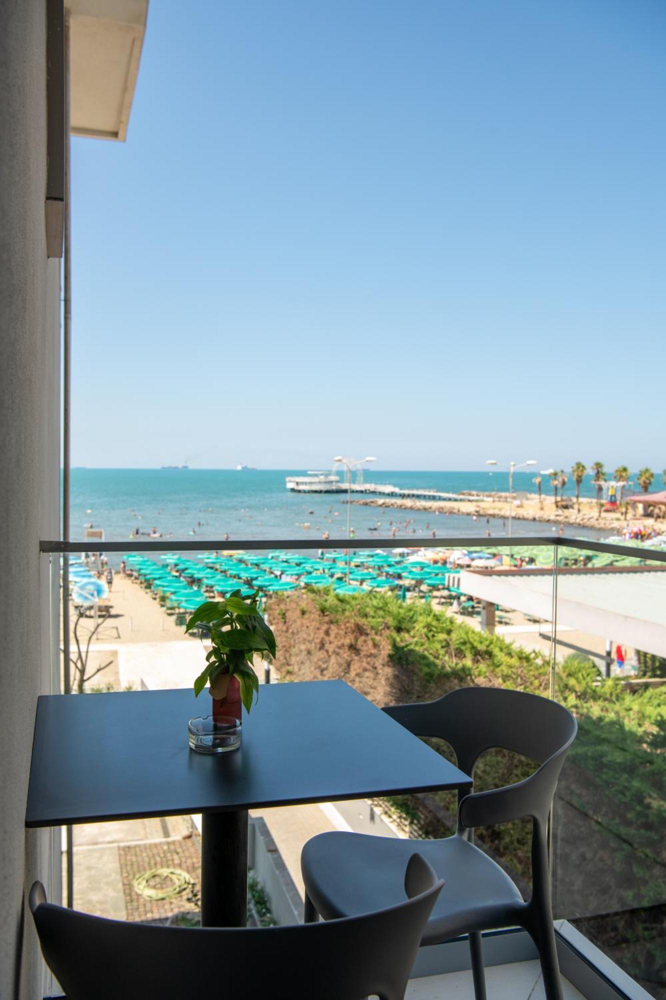 Hotel Vila 11 Δυρράχιο Εξωτερικό φωτογραφία